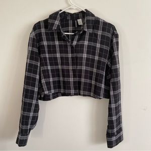 H&M Divided Blacks And White Women’s Tops
